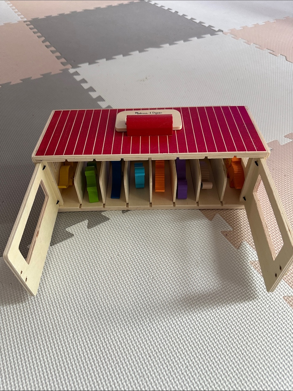 Melissa & Doug Wooden Color Sorting Garage - Red Roof with Multicolored Gears